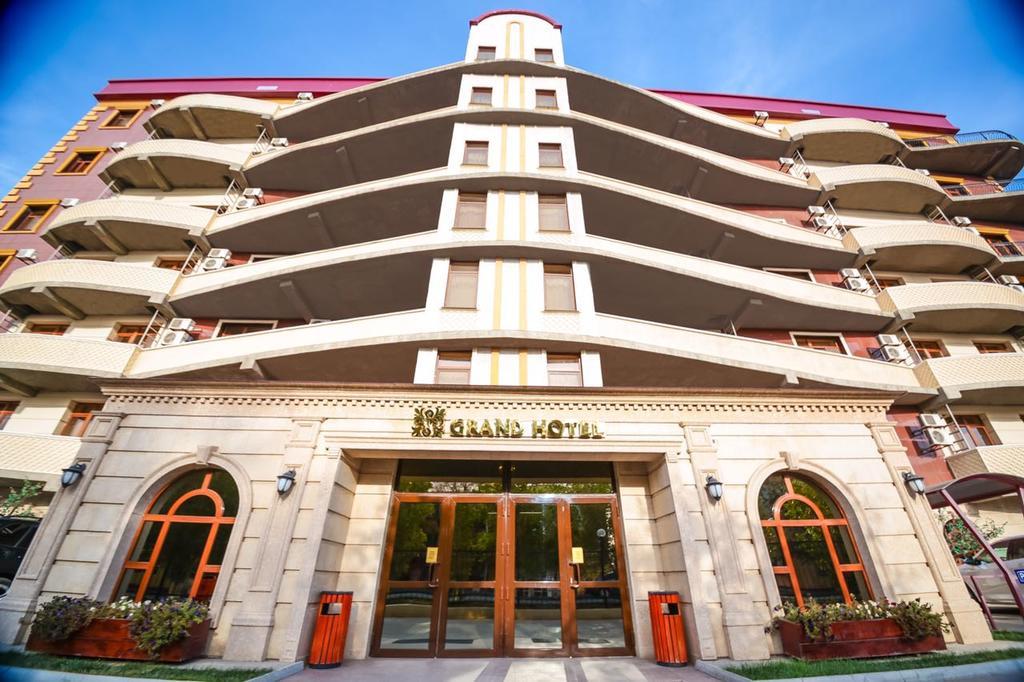 Atb Grand Hotel Atyraū Eksteriør bilde