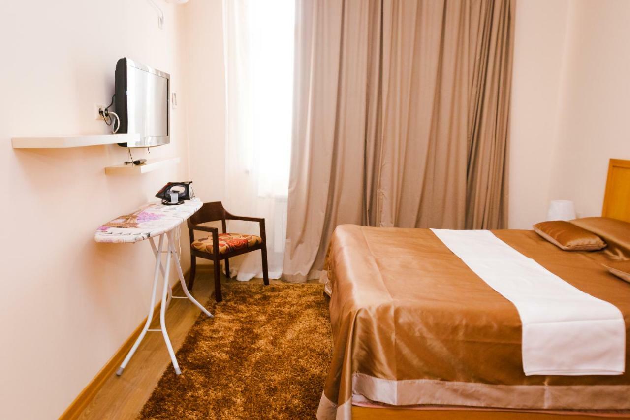 Atb Grand Hotel Atyraū Eksteriør bilde